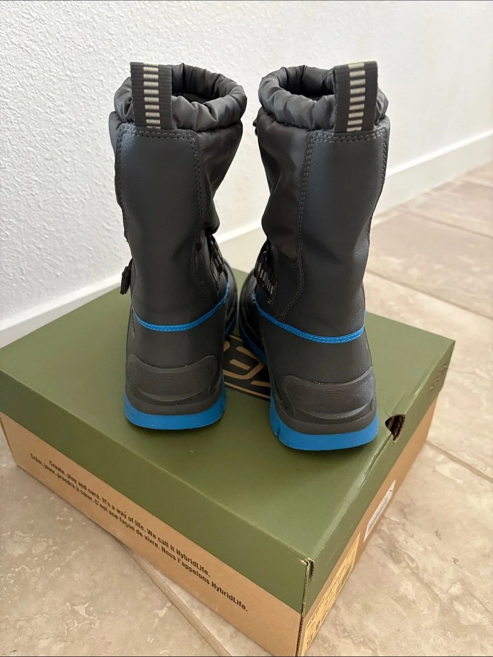 Keen Kids Snow Troll Insulated Snow Boots, sz 13, worn once
